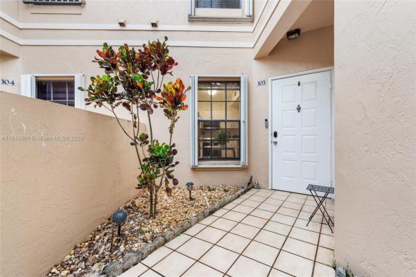 Las Verdes, 452 SW 158th Ter #103, Pembroke Pines, Florida 33027, image 1