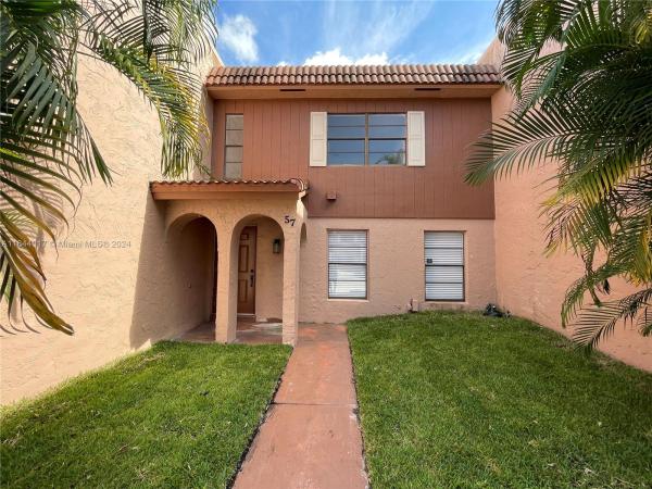 Valencia Village, 57 Madrid Ln #2-15, Fort Lauderdale, Florida 33324, image 1