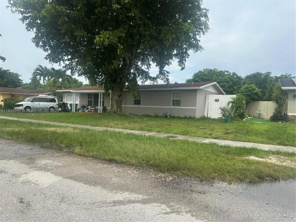 Winston Park, 7551 SW 133rd Ave, Kendale Lakes, Florida 33183, image 3