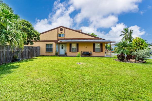 Catalina West, 10149 SW 223rd Ter, Cutler Bay, Florida 33190, image 2
