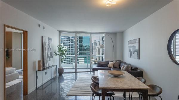 Icon Brickell Tower 1, 475 Brickell Ave #2914, Miami, Florida 33131, image 1