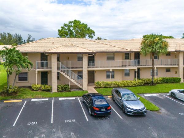 Viewpointe, 5580 Lakeside Dr #102, Margate, Florida 33063, image 1