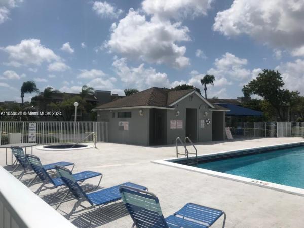 Monterey Village, 486 NE 210th Cir Ter #104-29, Ives Estates, Florida 33179, image 3