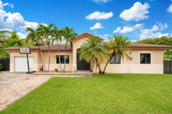 Biscayne Drive Estates, 14203 SW 289th Ter, Leisure City, Florida 33033, image 1