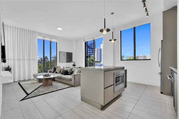Ten30 South Beach, 1030 15th St #PH 308, Miami Beach, Florida 33139, image 1
