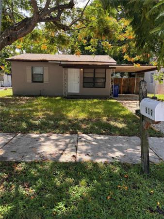 Progresso Village, 819 NW 4th Ave, Fort Lauderdale, Florida 33311, image 1