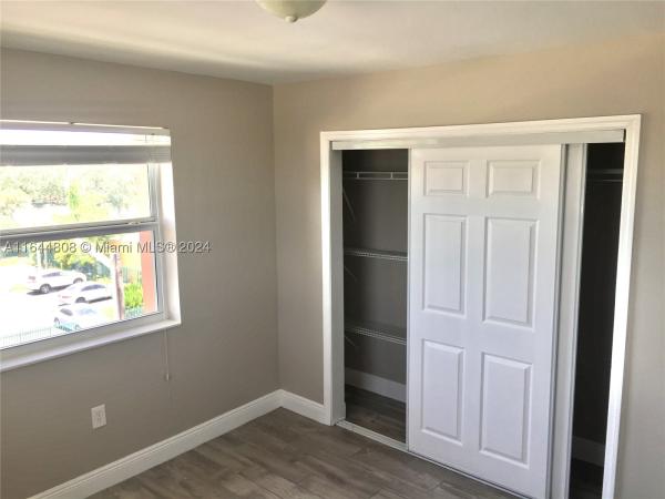 3075 NW 7th St #401, Miami, Florida 33125, image 2
