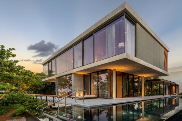 Di Lido Island, 845 E Dilido Dr, Miami Beach, Florida 33139, image 1