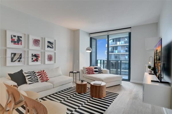 Brickell Heights East, 45 SW 9th St #3807, Miami, Florida 33130, image 1