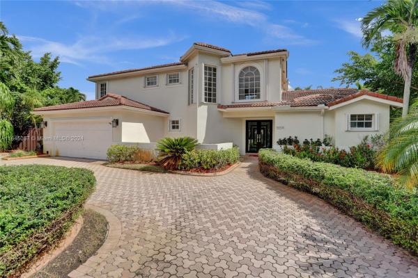 Mansions Cove At Lakes Of The Meadow, 15591 SW 42nd Ln, Kendall West, Florida 33185, image 1