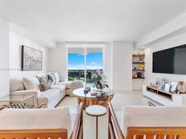 Skyline On Brickell, 2101 Brickell Ave #1801, Miami, Florida 33129, image 1