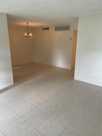 Romont South Green, 70 NE 202nd Ter #T7, Miami Gardens, Florida 33179, image 1