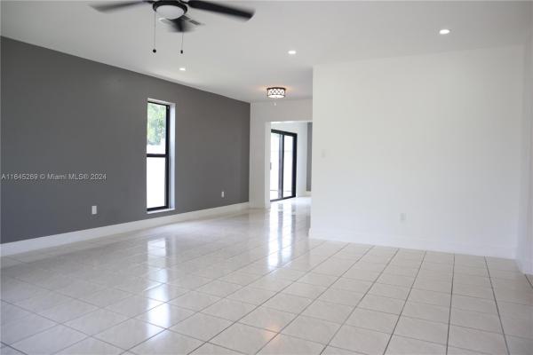 26312 SW 127th Pl, Unincorporated Dade County, Florida 33032, image 3
