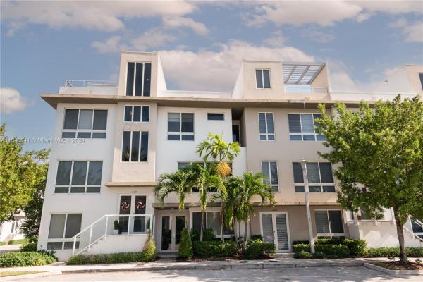 Landmark At Doral, 10471 NW 66th St, Doral, Florida 33178, image 1
