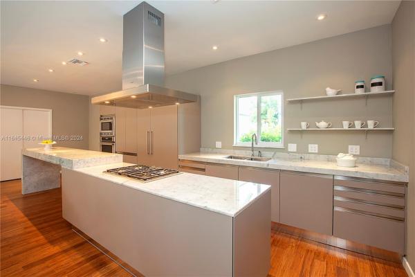 Di Lido Island, 621 W Dilido Dr, Miami Beach, Florida 33139, image 3
