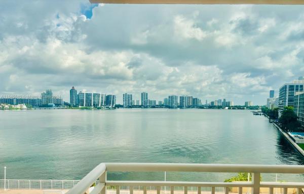 Winston Towers 200, 251 174th St #520, Sunny Isles Beach, Florida 33160, image 1