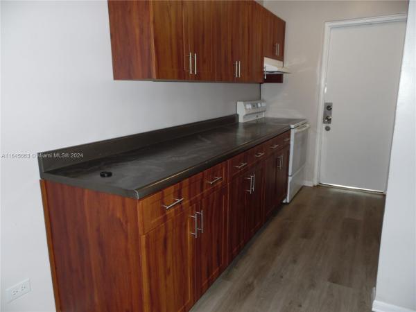 Leisure City Residential, 15498 N Harding Ln, Leisure City, Florida 33033, image 1