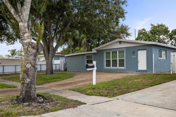 Boulevard Estates, 7311 Hayes St, Hollywood, Florida 33024, image 3