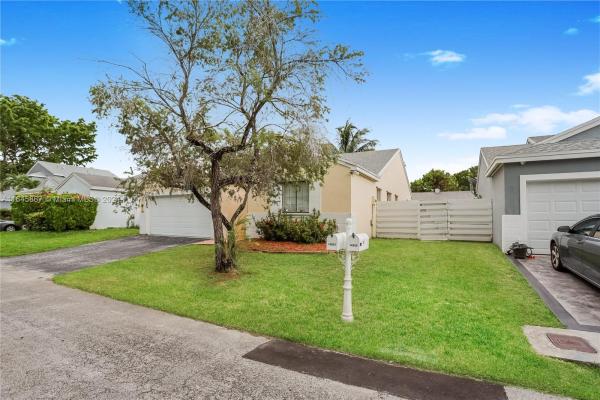 Lakeside At Country Walk, 14551 SW 145th Ln, Country Walk, Florida 33186, image 3