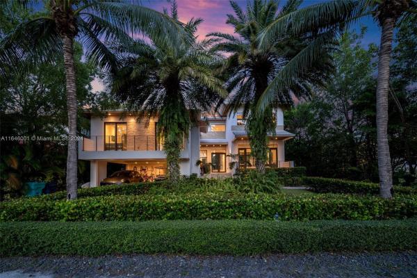 Tropical Isle Homes, 561 Hampton Ln, Key Biscayne, Florida 33149, image 1