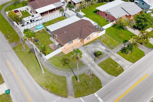 Eureka Manor, 18730 SW 122nd Ave, South Miami Heights, Florida 33177, image 1