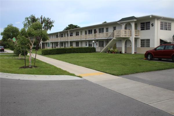 Romont South Green, 130 NE 202nd Ter #S24, Miami Gardens, Florida 33179, image 1