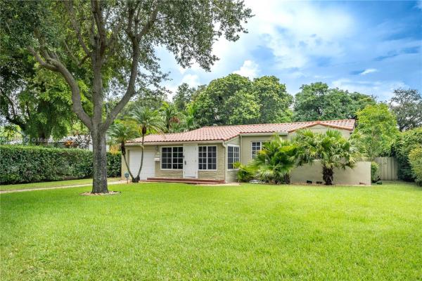 Priors To Biscayne Park Estates, 1065 NE 120th St, Biscayne Park, Florida 33161, image 1