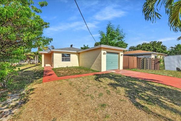 Carver Park, 744 NW 15th Ter, Fort Lauderdale, Florida 33311, image 1