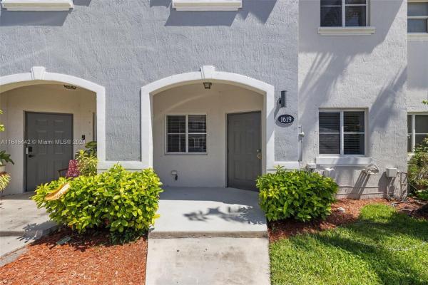 Venetia Groves, 1619 SE 31st Ct #1619, Homestead, Florida 33035, image 1