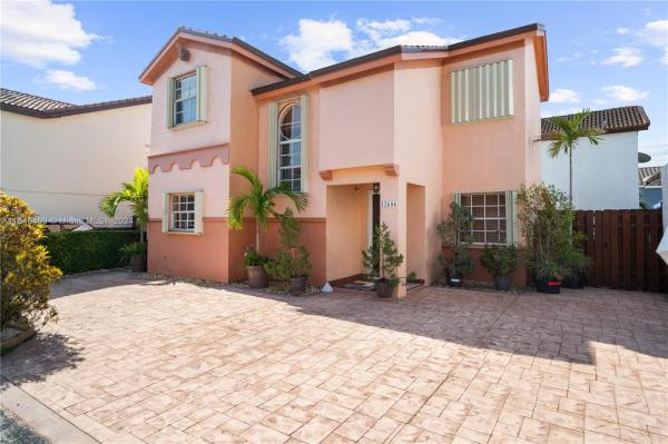 Lake Pointe, 12686 NW 9th Ln, Tamiami, Florida 33182, image 1