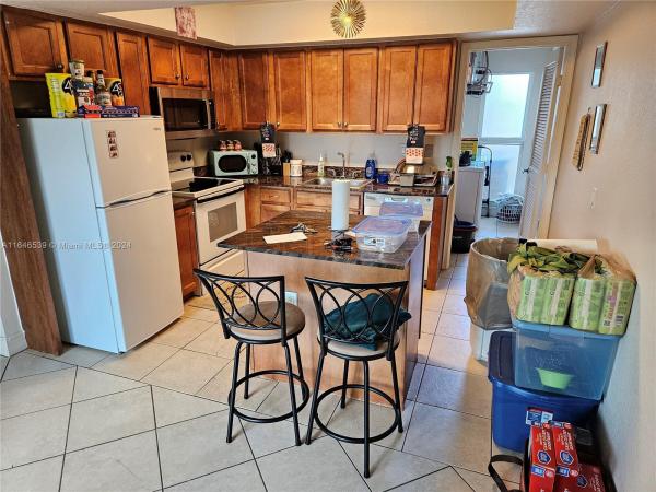 Pelican Point At Boynton Beach, 517 SW 1st Ct #517, Boynton Beach, Florida 33435, image 1