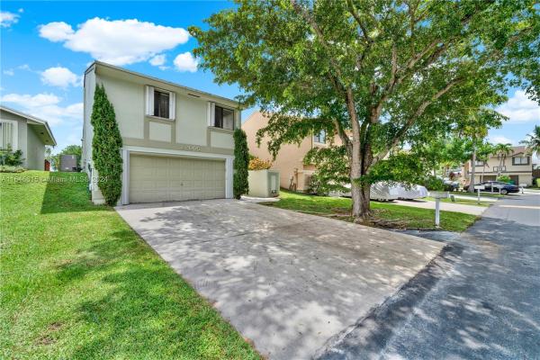 Montego Bay, 22005 SW 100th Pl, Cutler Bay, Florida 33190, image 3