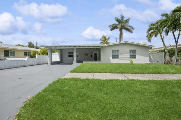 Schaffer Homesites, 913 NE 2nd St, Hallandale Beach, Florida 33009, image 1