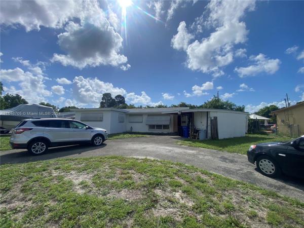 Fairfax Brolliar, 1960 SW 38th Ave, Fort Lauderdale, Florida 33312, image 1