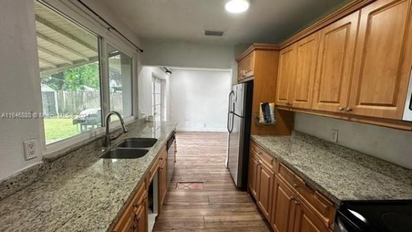 Driftwood Estates, 3230 N 73rd Ave, Hollywood, Florida 33024, image 3