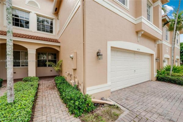 Silver Falls, 4220 SW 125th Ln, Miramar, Florida 33027, image 3