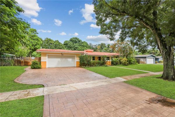 Plantation Gardens, 862 NW 66th Ave, Plantation, Florida 33317, image 1