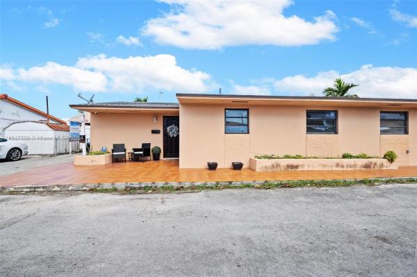 Comfort Manor, 1307 NW 36th Ave, Miami, Florida 33125, image 1