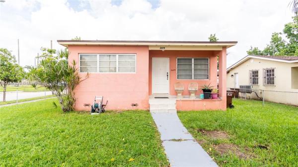 Hialeah Homesites, 2699 W 8th Ln, Hialeah, Florida 33010, image 1