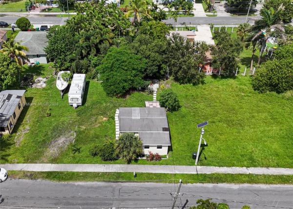 Sun Gardens, 223 NW 13th Ct, Dania Beach, Florida 33004, image 1