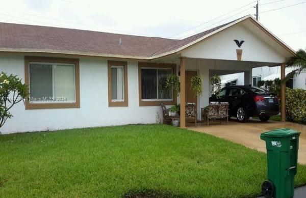 Tamarac Lakes South, 4807 NW 26th Ave, Tamarac, Florida 33309, image 1