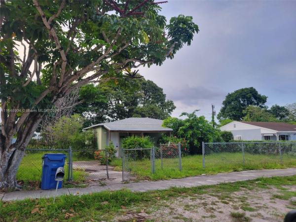 Biscayne River Gardens, 2481 NW 154th St, Miami Gardens, Florida 33054, image 1