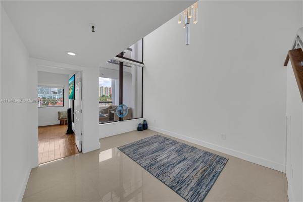 Poinciana Island Yacht & Racquet Club, 393 Poinciana Dr #1224, Sunny Isles Beach, Florida 33160, image 1