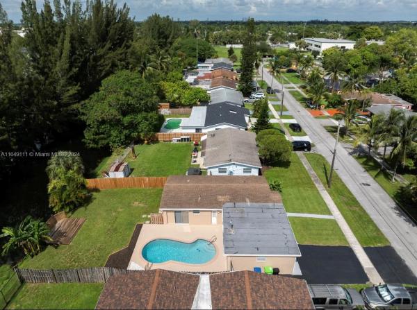Sunrise Golf Village, 6620 NW 21st St, Sunrise, Florida 33313, image 3