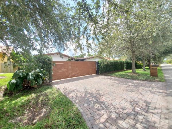 Vanderbilt Park, 9860 NW 27th St, Doral, Florida 33172, image 1