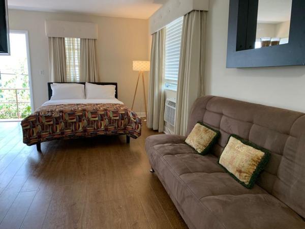 Ocean Beach, 740 Michigan Ave #1o, Miami Beach, Florida 33139, image 1
