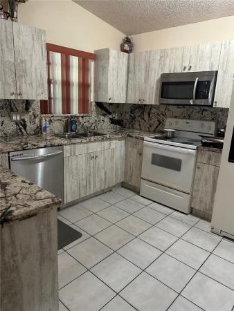 13206 SW 279th Ter, Unincorporated Dade County, Florida 33032, image 3