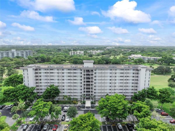 Oaks Lane At Palm-Aire, 575 Oaks Ln #909, Pompano Beach, Florida 33069, image 1