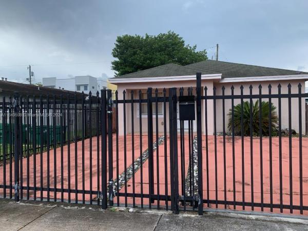 Camerons Little Farms, 5154 NW 23rd Ave, Brownsville, Florida 33142, image 1