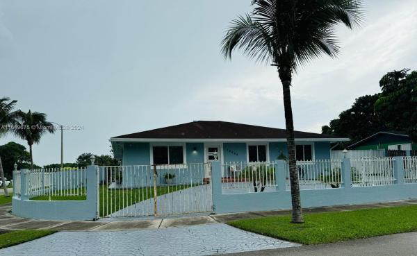Gem Homes, 14444 SW 298th Ter, Leisure City, Florida 33033, image 1